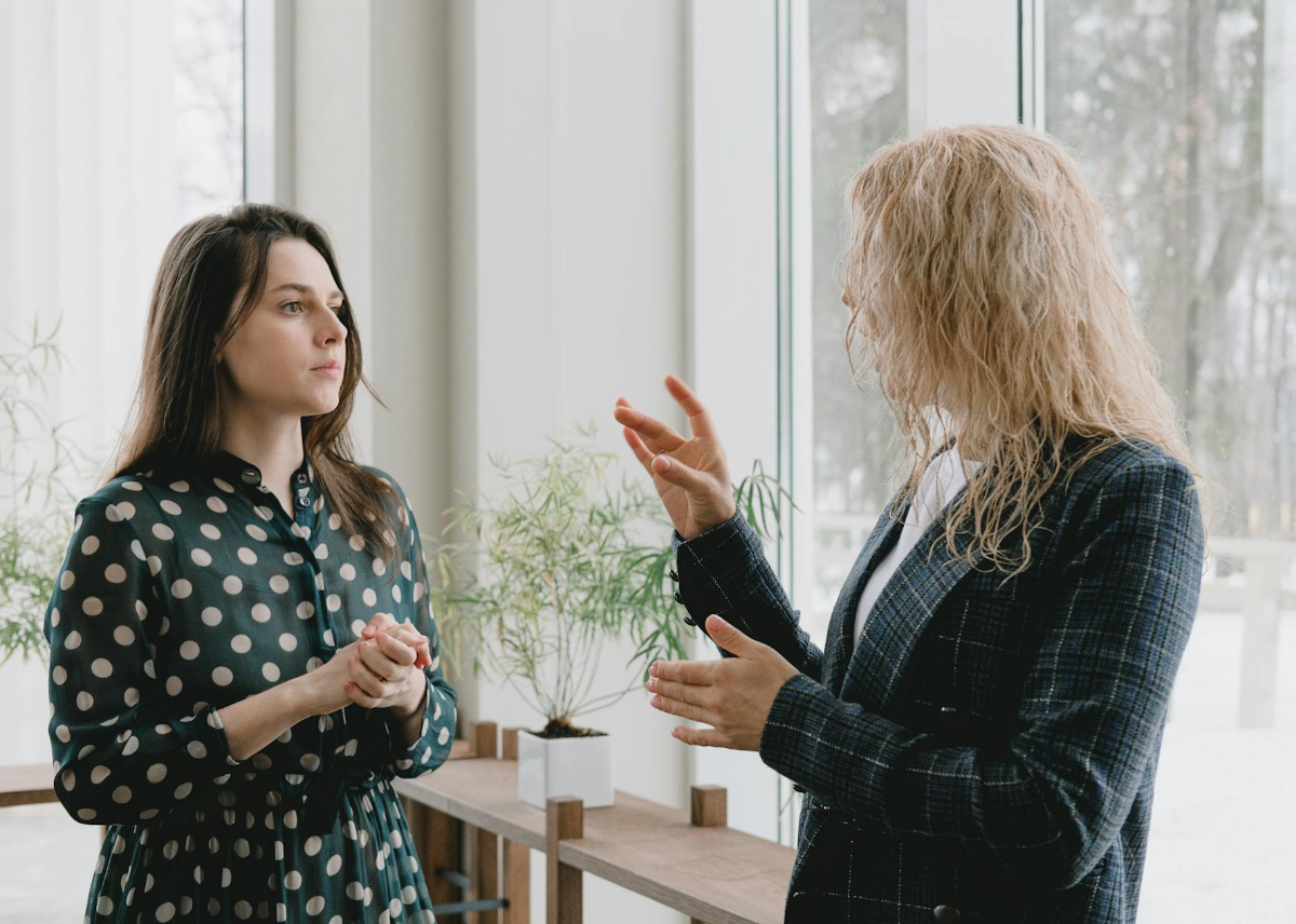 How Leaders Use Communication to Influence